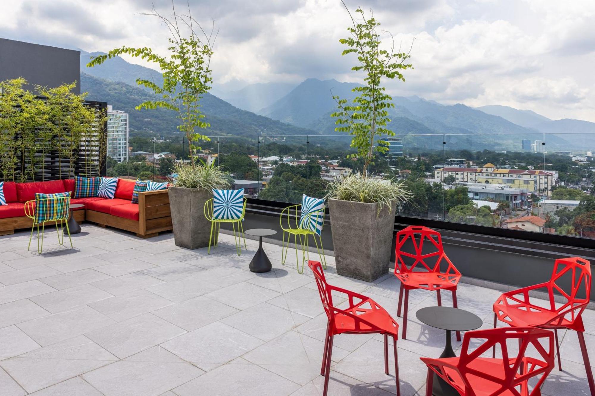 Hotel Aloft San Pedro Sula Exterior foto